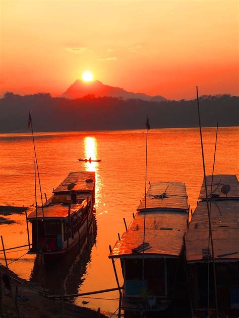 Chasing Sunset at Mekong River, Laos | life to reset