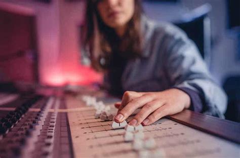 Sound Engineering Courses: Best Colleges for Music Engineers