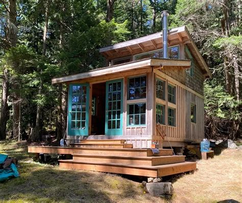 An Itty-Bitty, Off-Grid Cabin on Shaw Island