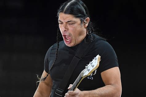 Robert Trujillo Bass