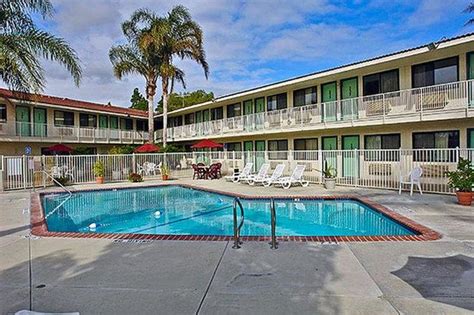 Motel 6 Camarillo (CA) - TripAdvisor - Book, Compare Prices & Read ...