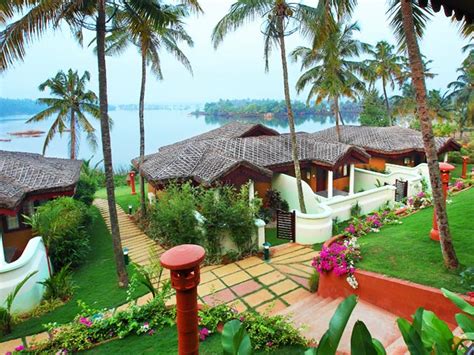 Best Honeymoon Resorts in Kerala | Luxury Resorts in Kerala