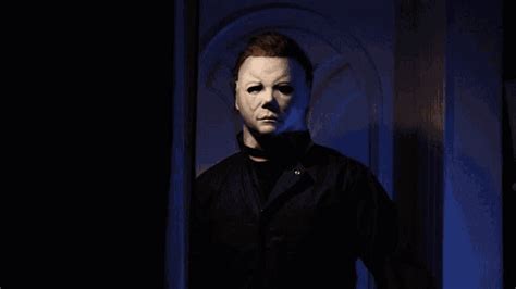 Michael Myers Bonky GIF - MichaelMyers Bonky Halloween - Discover & Share GIFs