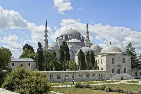 Suleymaniye Mosque, Istanbul - Location, History, Opening Hours, Facts, Travel Tips & More