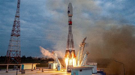 Russian spacecraft glitches pre-landing | CTV News