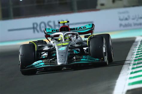 Formula 1: Lewis Hamilton record at risk after slow start