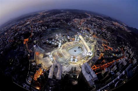 Mecca at Night - Islamic Finder - Lectures Khutbas