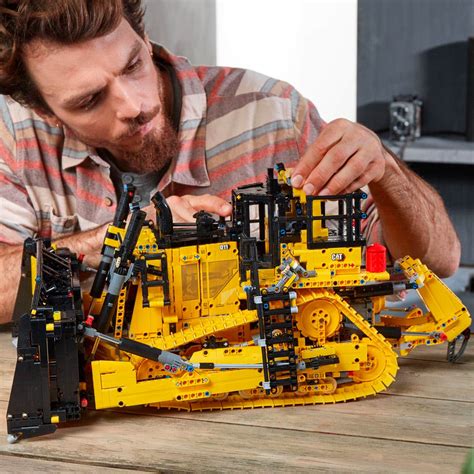 LEGO Technic App-Controlled Cat D11 Bulldozer 42131 6392314 - Best Buy