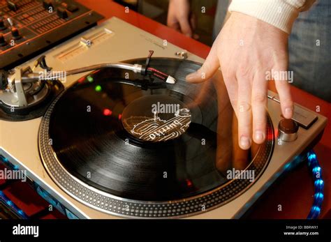 Hip hop dj scratch hi-res stock photography and images - Alamy