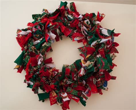 Norfolk Treasures: Christmas Rag Wreaths