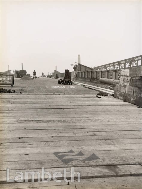 LAMBETH BRIDGE, LAMBETH: CONSTRUCTION - LandmarkLandmark