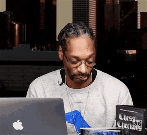 Snoop Snoop Dogg GIF - Snoop Snoop Dogg - Discover & Share GIFs