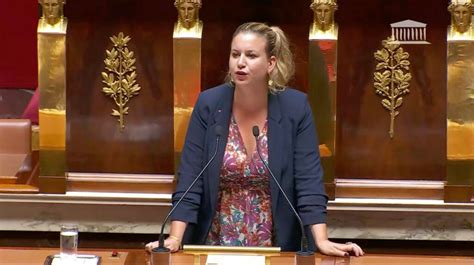 Motion de Censure contre le gouvernement - Discours de Mathilde Panot ...