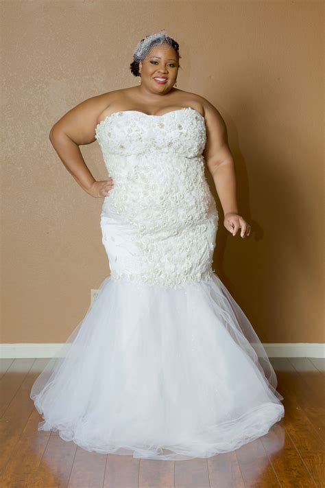 Full Figured Custom Made Wedding Gown, Built-in Corset Plus Size Dress.