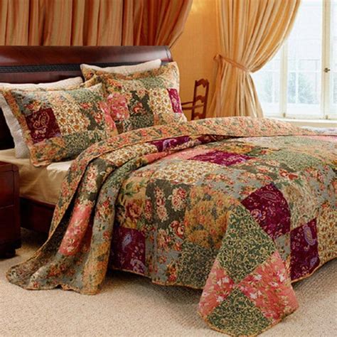 Shop Greenland Home Fashions Antique Chic Queen-size 3-Piece Bedspread ...