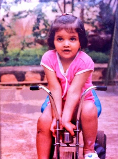 Bollywood Actress Deepika Padukone Childhood Photos - MERE PIX