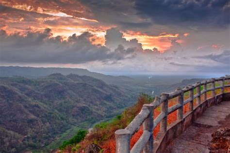 Negeri Di Atas Awan Kebun Buah Mangunan | Wisata Tour Liburan Yogyakarta