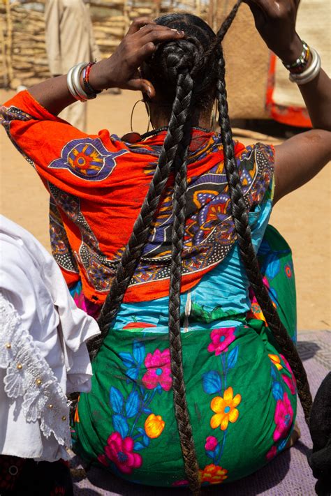 How the Nomadic Women of Chad Are Keeping the Ancient Hair-Care Ritual of Chébé Alive | Vogue