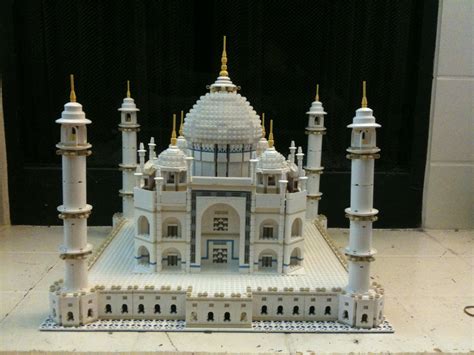 Malvasian Scenes » Lego Taj Mahal