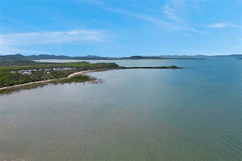 33 Ramp Road, St Helens Beach QLD 4798 - Blacks Real Estate