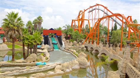 30 Amusement & Theme Parks for Kids and Families Around the Globe!