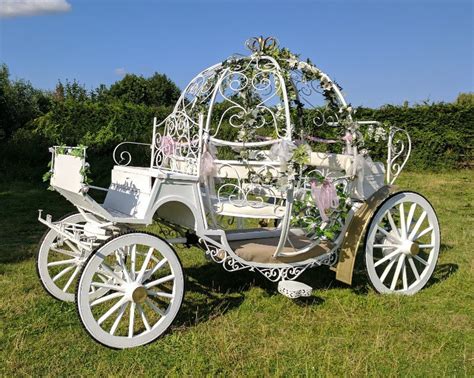 Wedding Carriages | Carlton Carriages