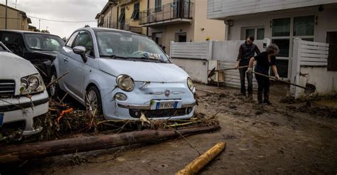 Five killed as floods hit Italy's Tuscany region - ARN News Centre ...