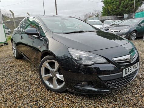 Vauxhall Astra GTC SRI S/S (black) 2011 | in Romford, London | Gumtree