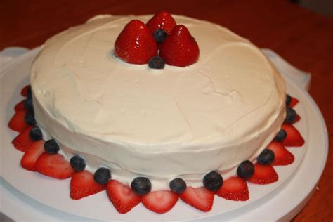 "Chinese Bakery" Cake - Fresh Strawberries, Custard inside with Whipped Cream Frosting ...