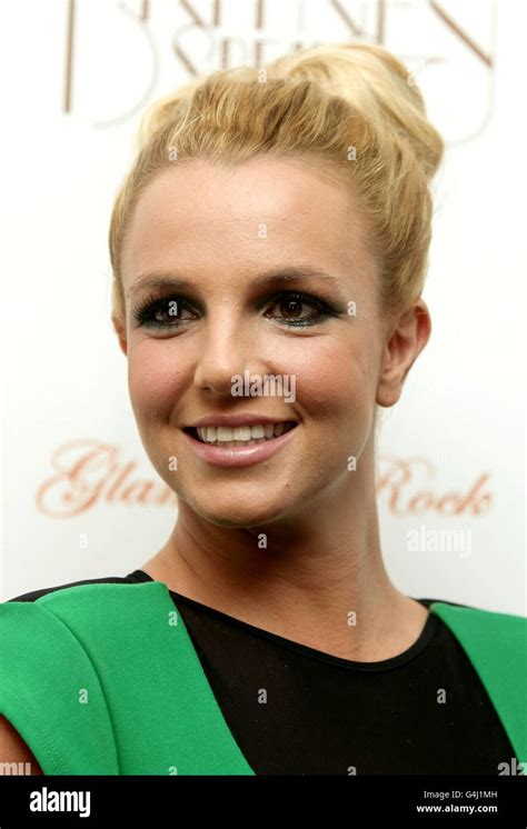 Britney spears headshot hi-res stock photography and images - Alamy