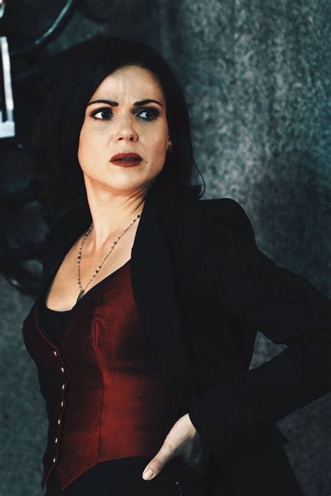 Lana Parrilla / Regina Mills / Evil Queen | Famosos, Looks, Era uma vez