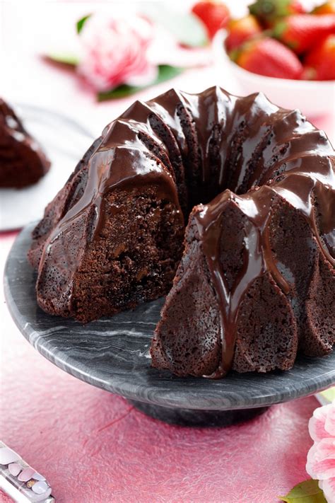 Vegan Tunnel of Fudge Cake Recipe with Gluten-Free Option