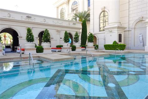 Caesars Palace Pool: One of the Best Pools in Las Vegas - Cloud ...