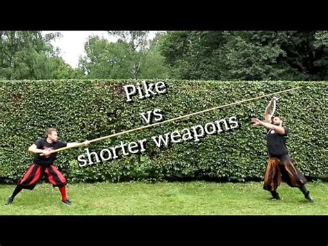Learn the Art of Combat - Pike techniques #1: Pike vs shorter weapons - YouTube