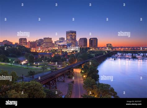 Richmond, Virginia, USA downtown skyline at dawn Stock Photo - Alamy