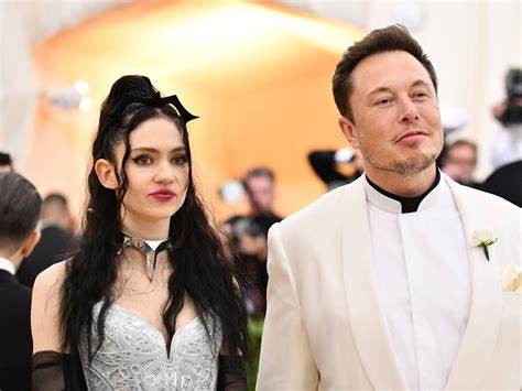 Elon Musk Is Dating Grimes
