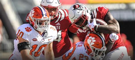 Clemson Favored Over NC State in Top Ten Matchup | LegalSportsBetting.com