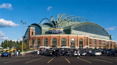 GOP proposes ticket fee for Brewers stadium repair plan