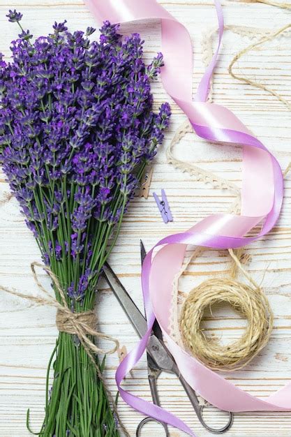 Premium Photo | Lavender bouquet on a white background