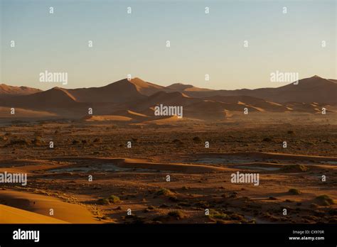 The dramatic red dunes of Sossusvlei, Namibia Stock Photo - Alamy