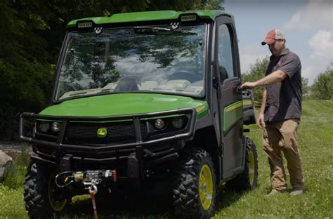 Top 5 features of the John Deere Gator XUV835 | AGDAILY