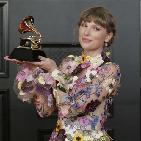 Com o álbum folklore, Taylor Swift garantiu o mais recente dos seus 11 Grammys - Purebreak