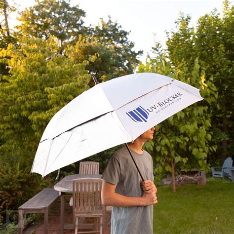 UV-Blocker Golf Umbrella Review: Keeps You Cool and Protected