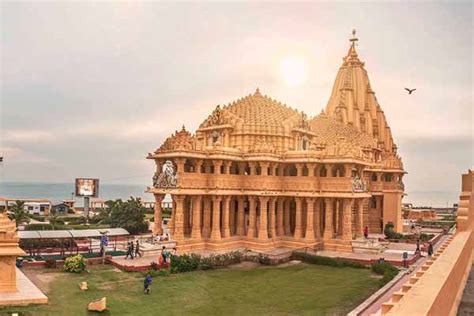 Most Famous Temples in Gujarat | 7 Most Famous Hindu Temples in Gujarat