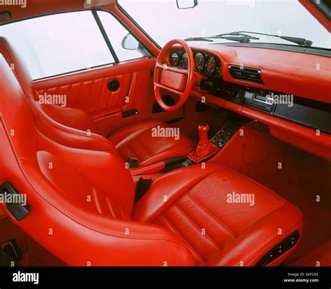 1988 Porsche 959 interior Stock Photo: 195717 - Alamy