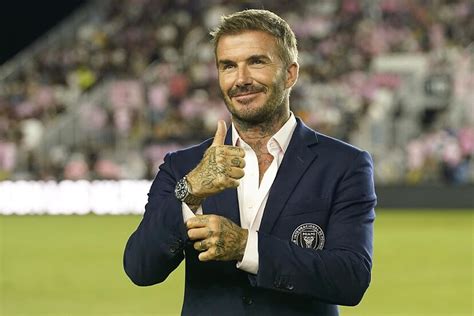 Reportedly, David Beckham agrees that Manchester United should be sold