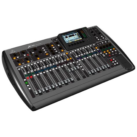 Behringer X32 32 Channel Digital Mixer - Nearly New at Gear4music