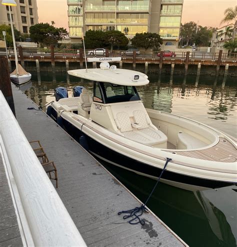 Chris-Craft Catalina 34 for Sale | Newport Beach, California ...