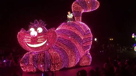 Tokyo Disneyland Electrical Parade Dreamlights - YouTube