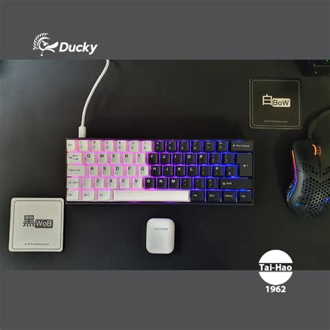 Ducky Mecha Mini BoW & WoB Keycaps